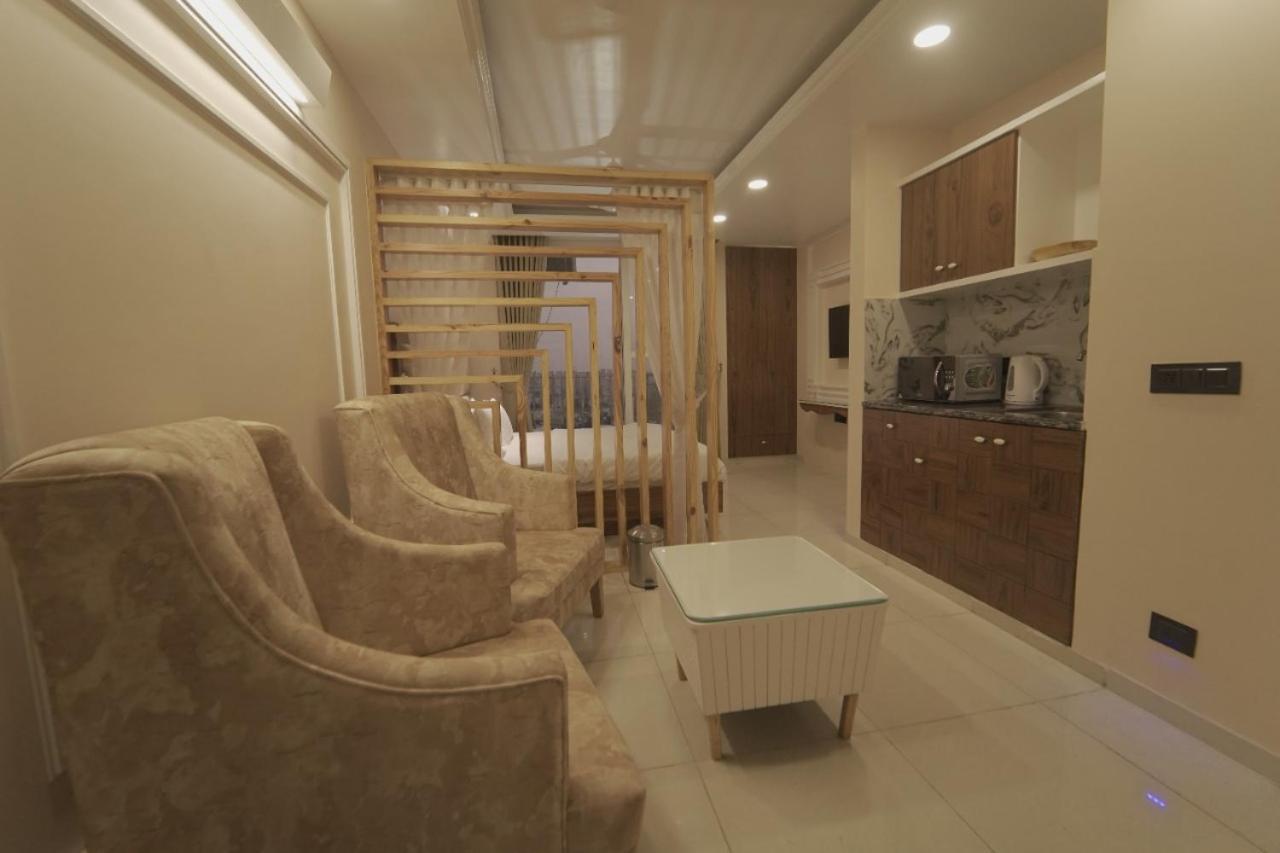 Myst Luxury Stays Zirakpur Exterior photo