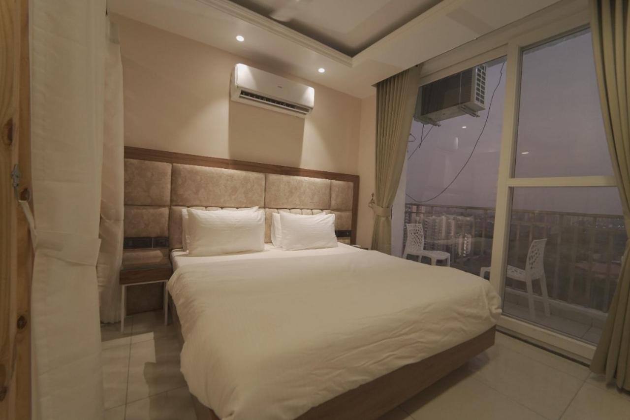 Myst Luxury Stays Zirakpur Exterior photo