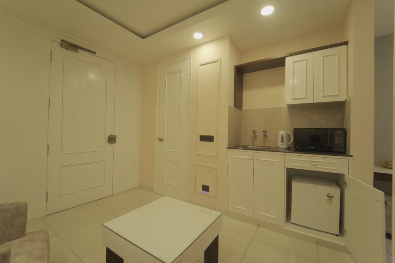 Myst Luxury Stays Zirakpur Exterior photo