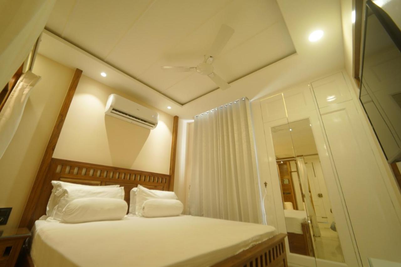 Myst Luxury Stays Zirakpur Exterior photo
