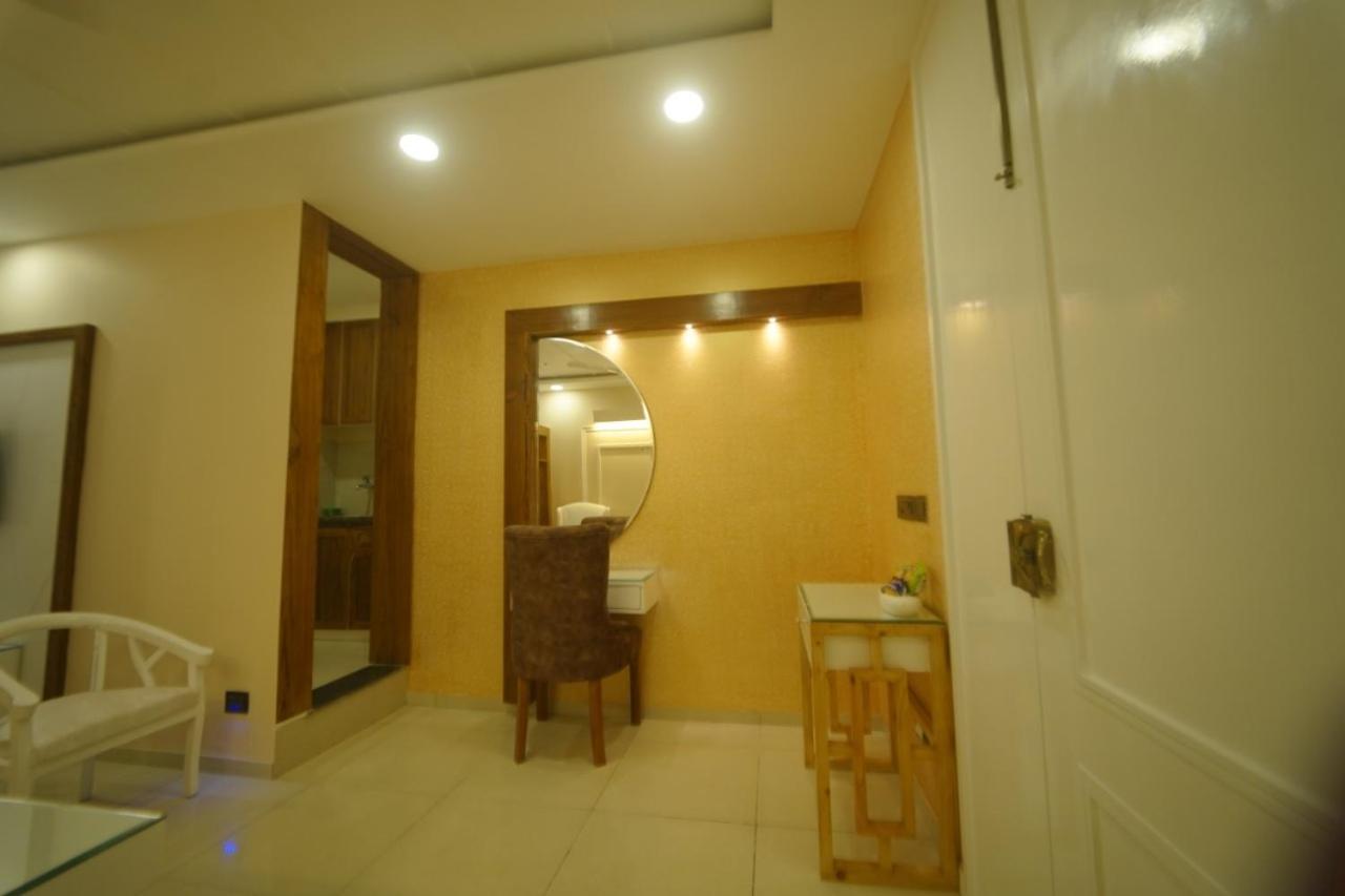 Myst Luxury Stays Zirakpur Exterior photo