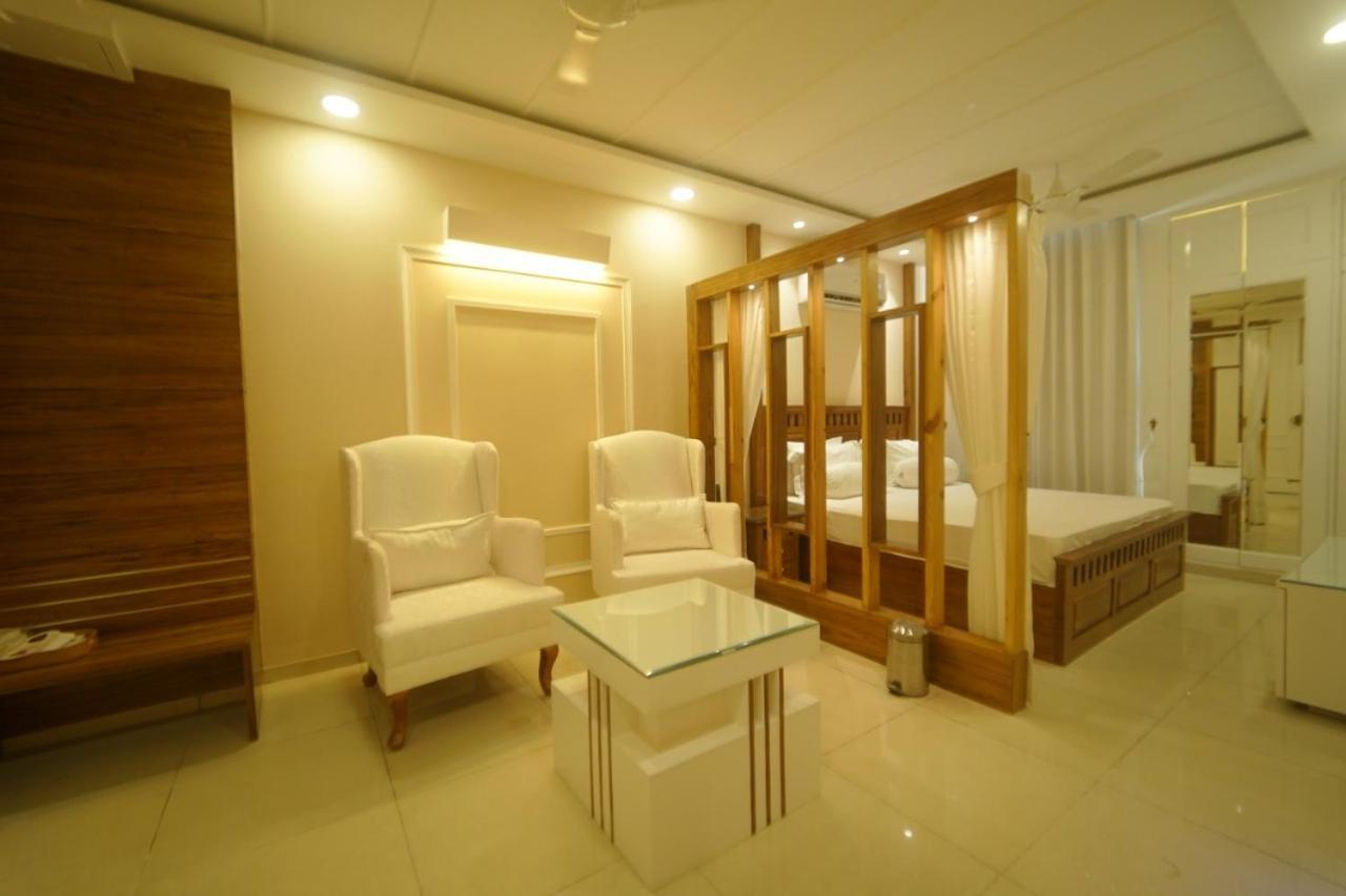Myst Luxury Stays Zirakpur Exterior photo